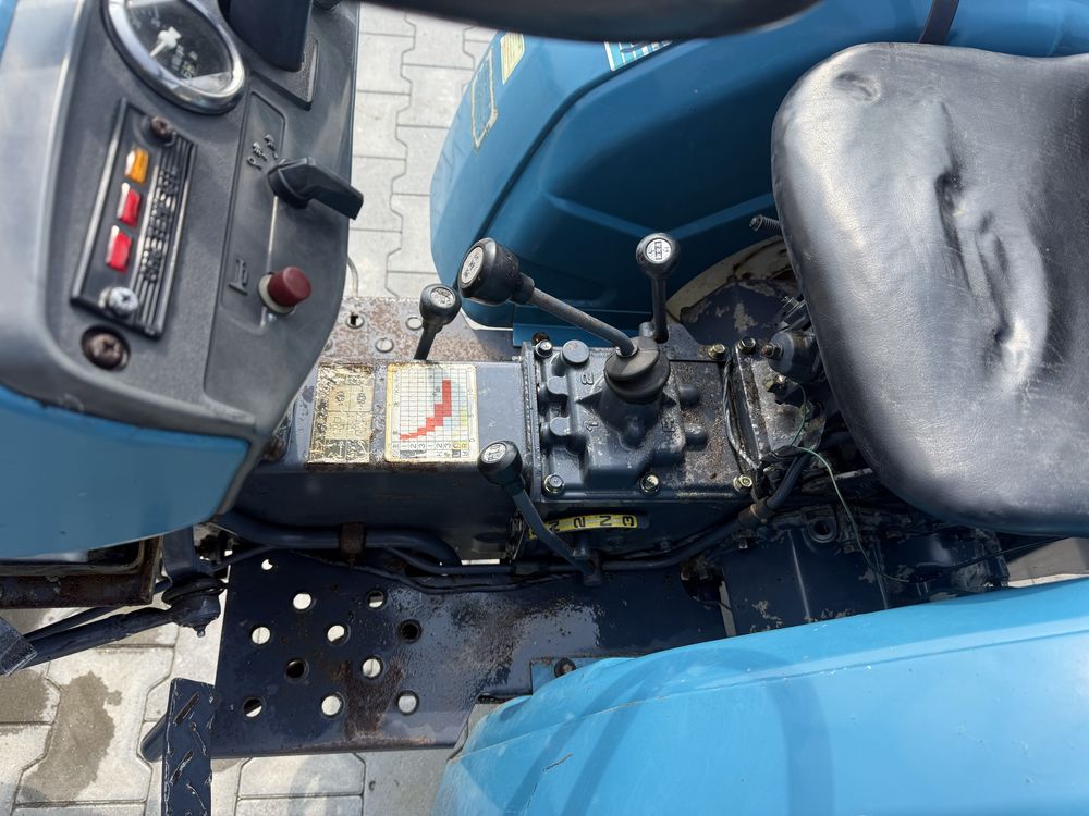 Японський трактор Mitsubishi D1450