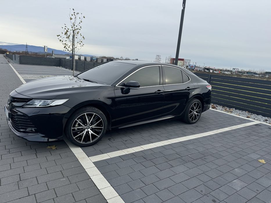 Toyota camry 2020р.