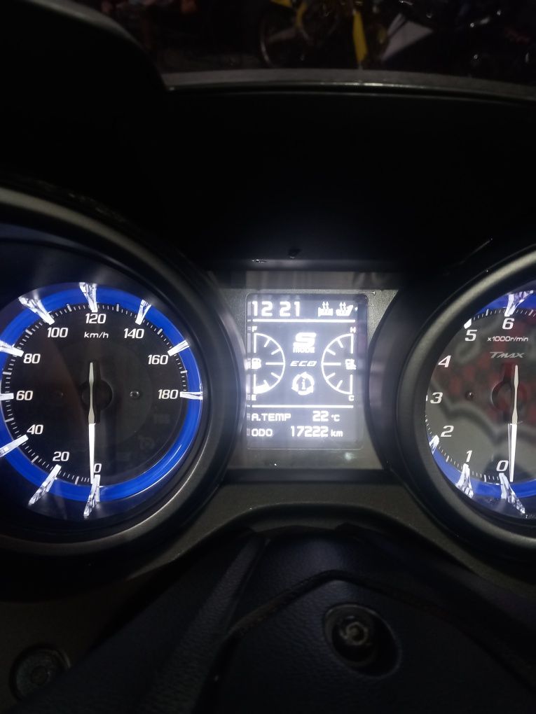 Yamaha Tmax 560 tech max 2021