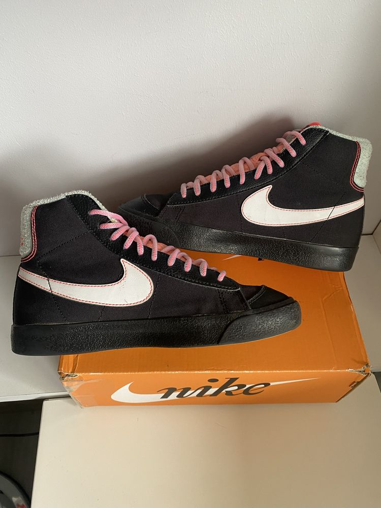NIKE BLAZER Mid "77 Black Atomic Pink (GS)
