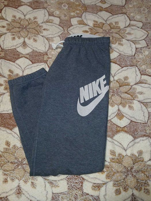 штаны спортивные Nike, размер s