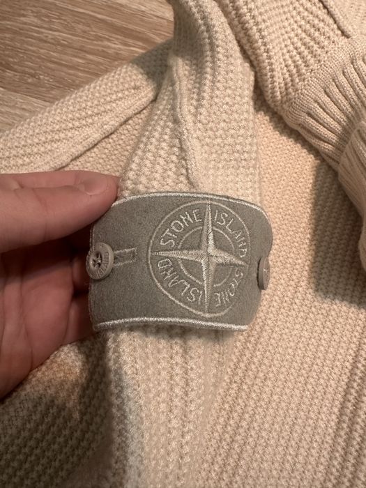 Bialy Swetr Stone Island