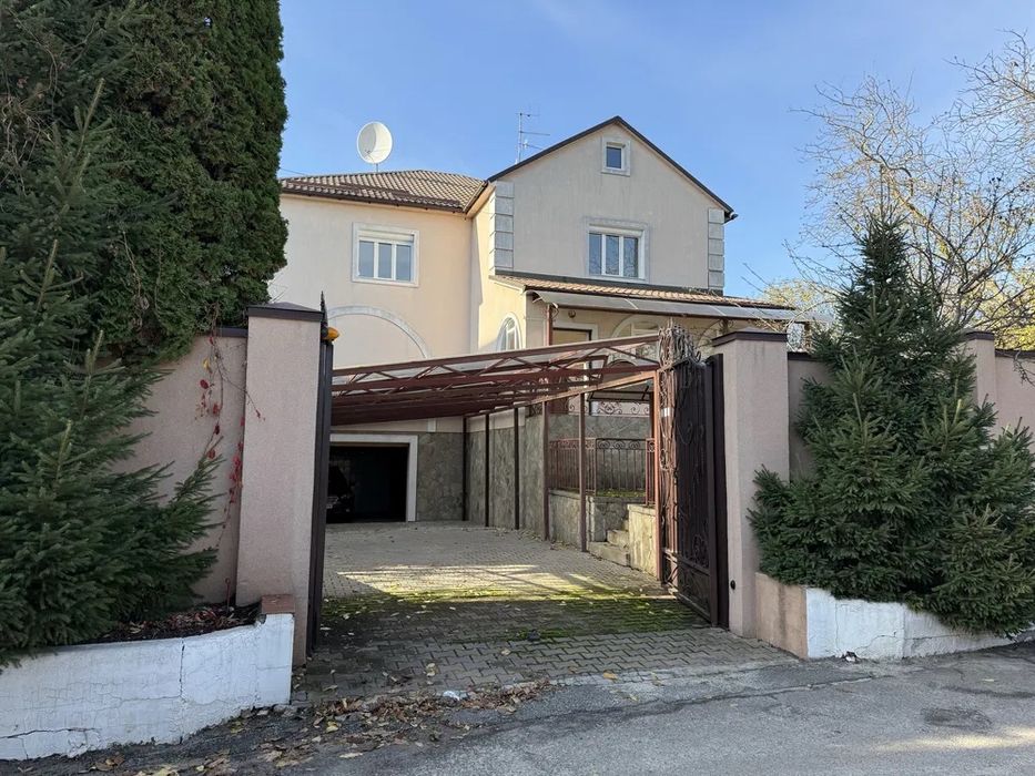 Будинок під Києвом поруч | 414м2| 24 сотки| Крюківщина поруч з ОЗЕРОМ