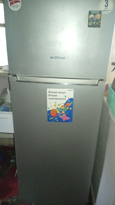 Продам холодильник