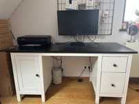Biurko białe z czarnym blatem Ikea
