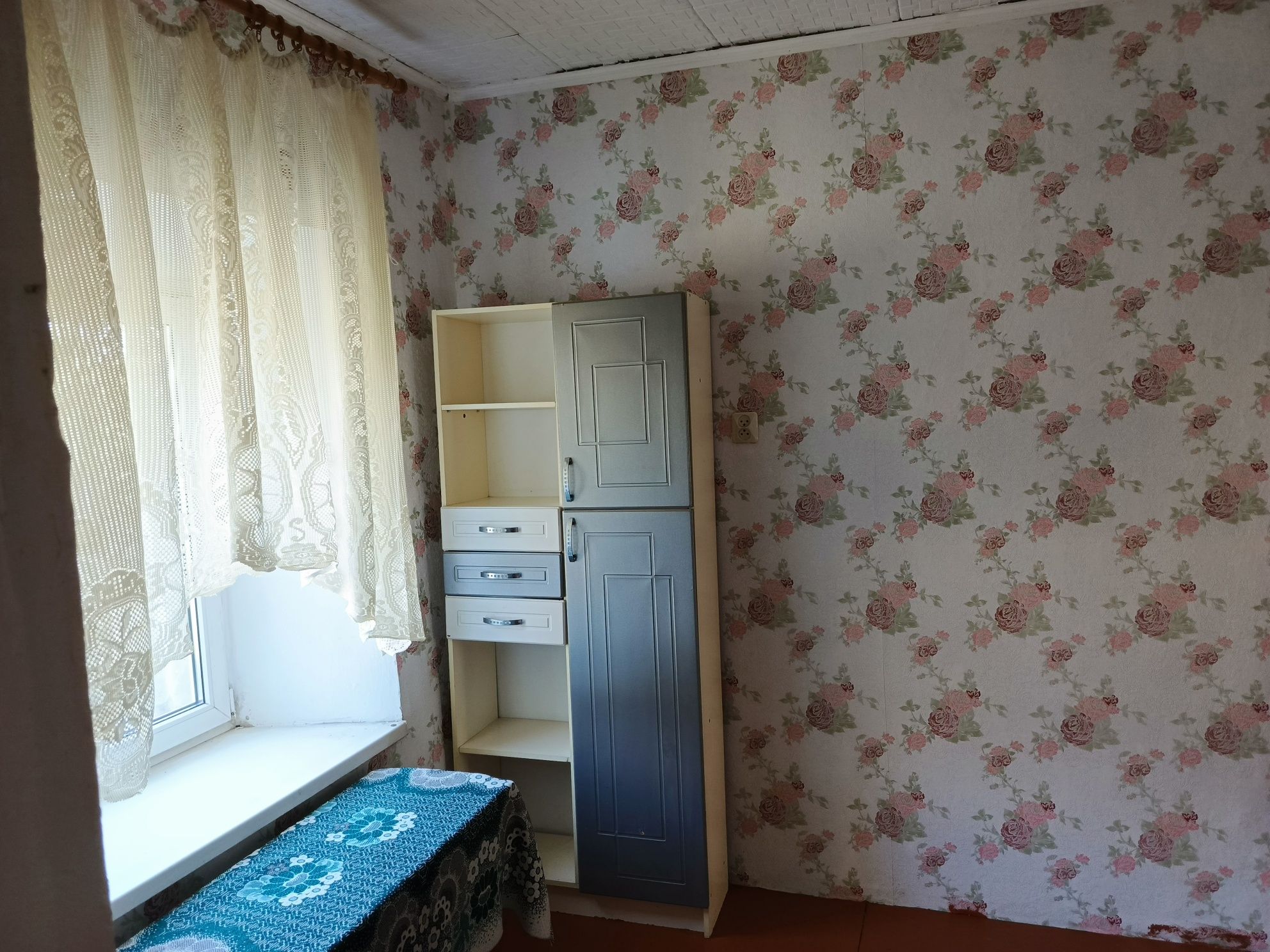 Пів будинку в центрі біля РЕСу