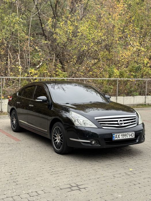 Nissan Teana J32