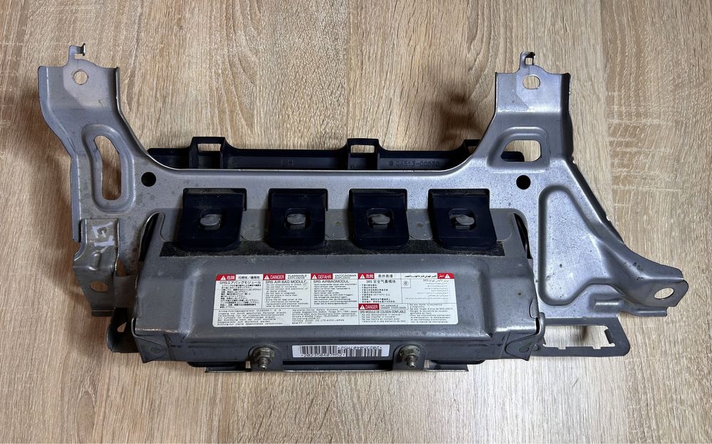 Airbag Lancer 10 X Подушка безпеки Подушка безопасности 7030A073XA