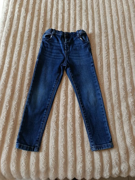 Джинси на дівчинку 6-7 років