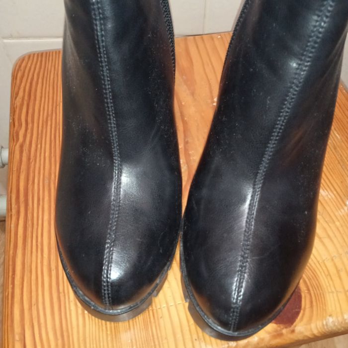 Весняні чобітки на каблуку