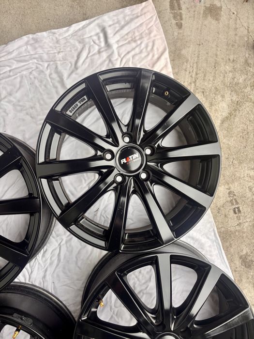 Alufelgi 17 5x114.3 et et 50 Czarne Jak Nowe Wysylka