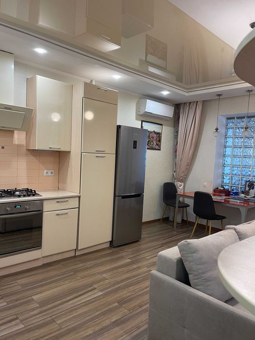 Сдам 2х ком квартиру в центре города! Евроремонт!