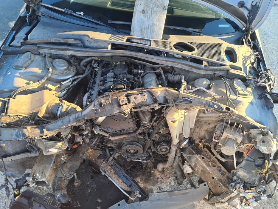 Audi a4 b8 2013r 2.0TFSI quattro po wypadku na części