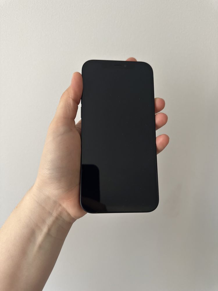 iPhone 12 64Gb Гарантия идеальное состояние