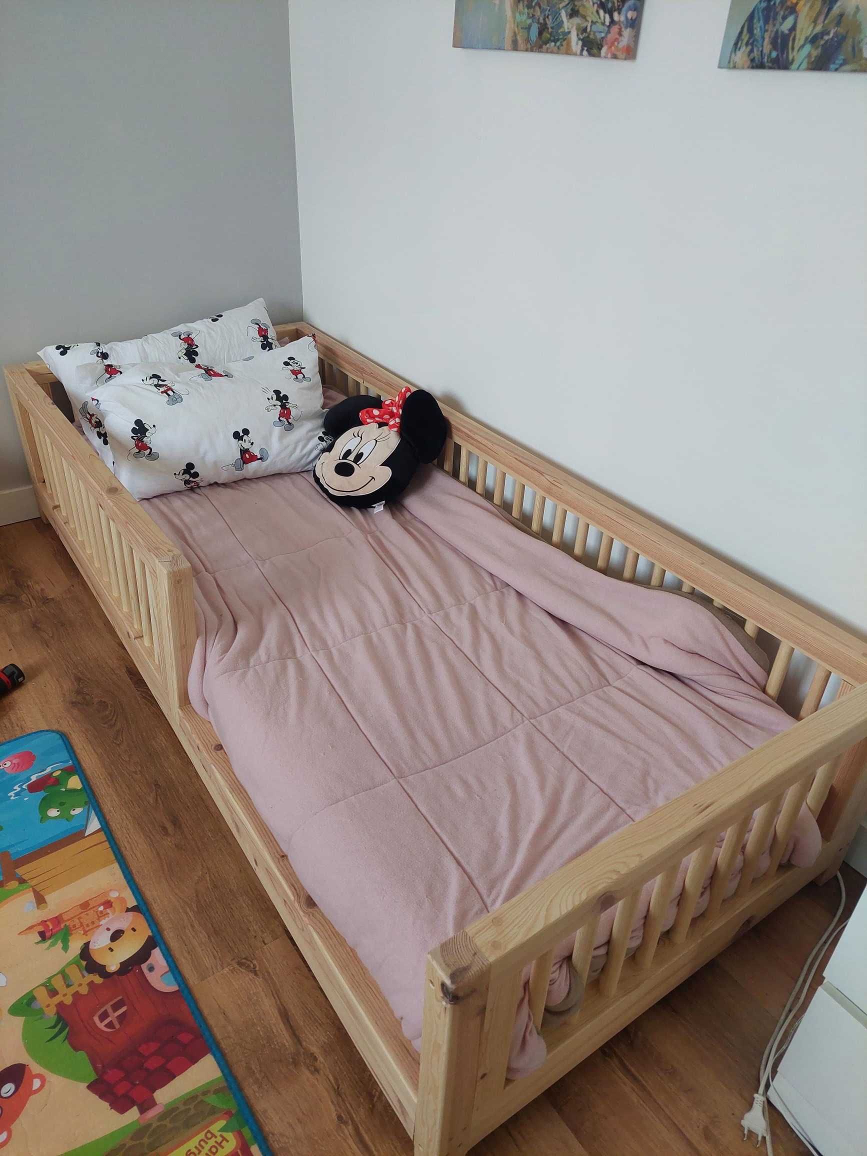 Cama Montessoriana de Pinho Maciço – Sob medida