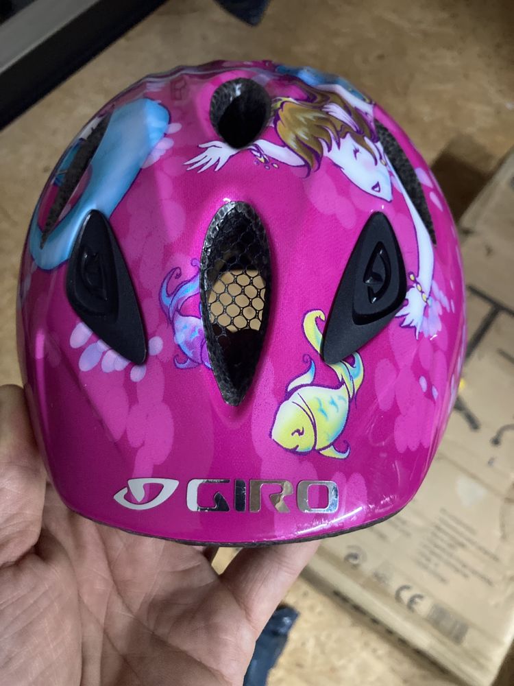 Kask dziecięcy Giro mrugające lampki + gratis