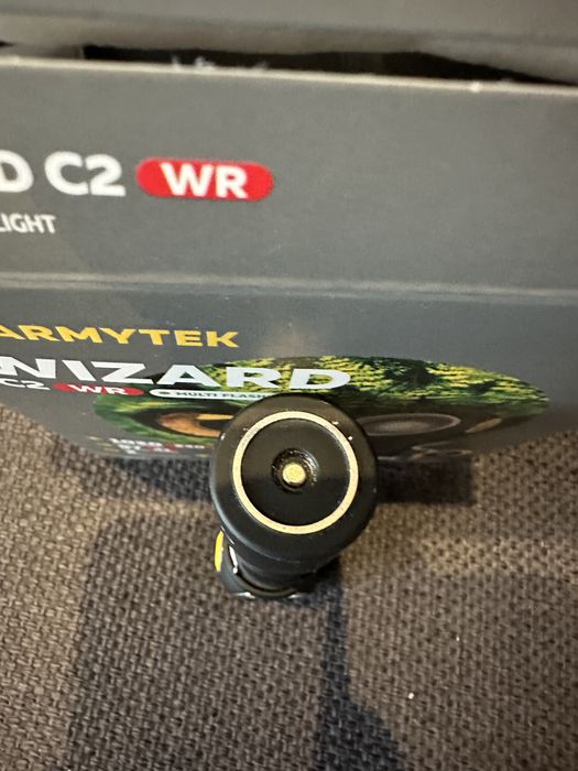 Latarka Armytek Wizard C2 WR