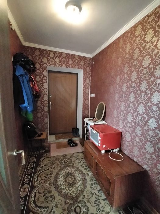 Продам будинок із земельною ділянкою в курортному містечку Сатанів