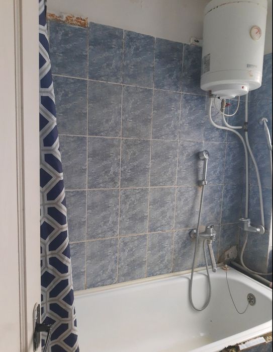 •Продаж кімнати в гуртожитку•