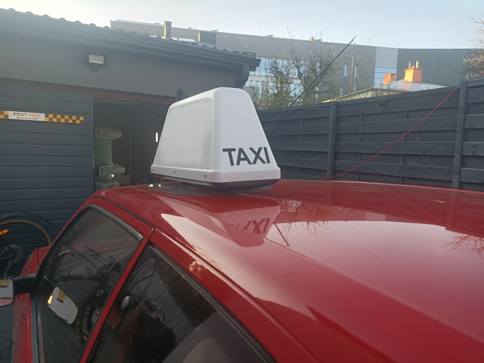 Kogut taxi magnetyczny na dach