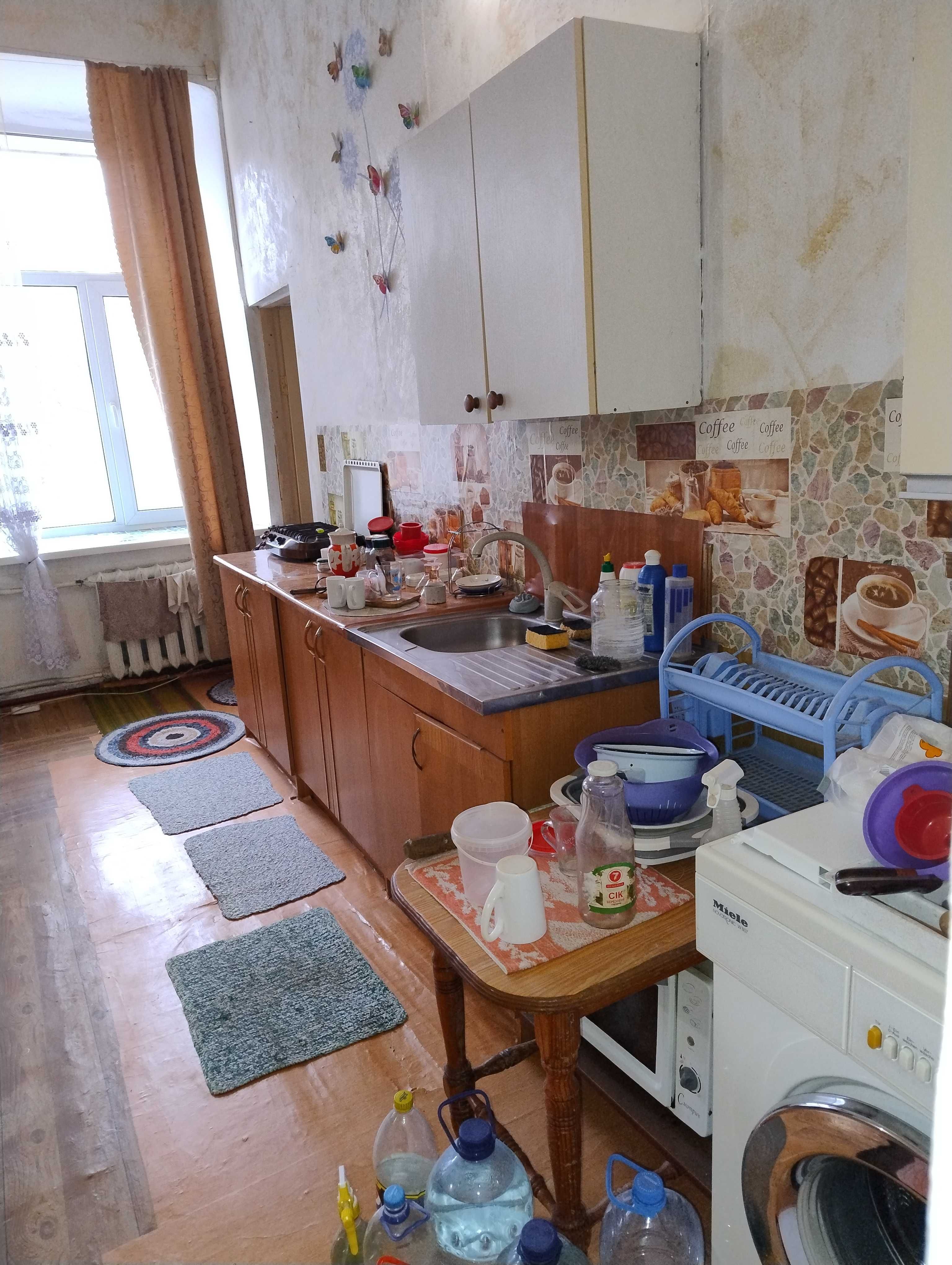 Продам 2-х ком кв. центр