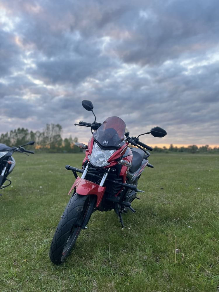 Продаю ліфвн кп 200