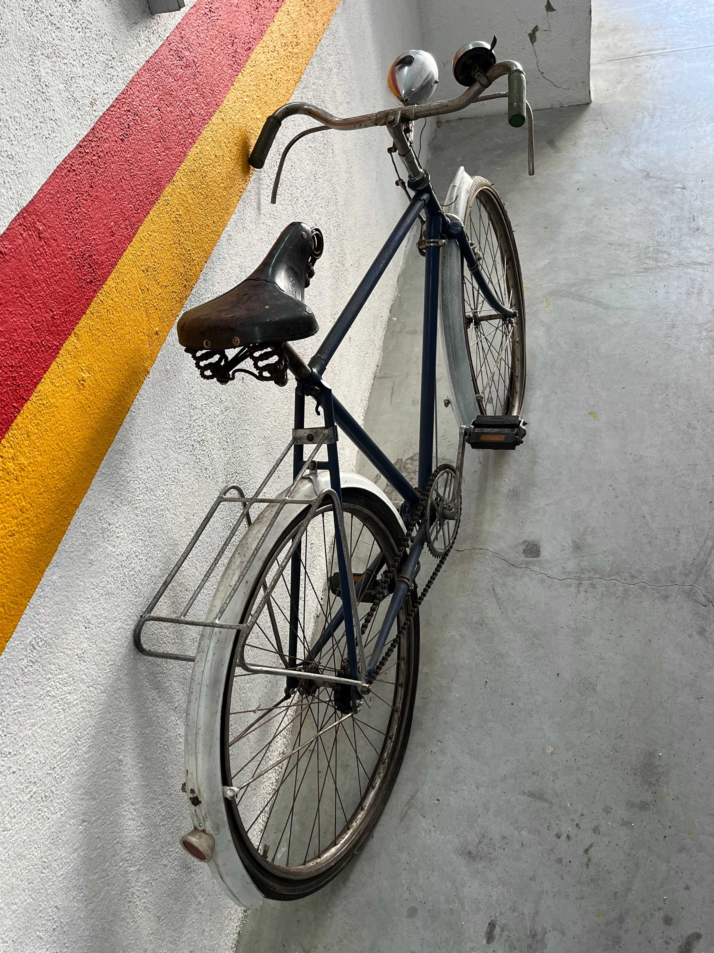 Bicicleta pasteleira antiga Sangal com travões de alavanca