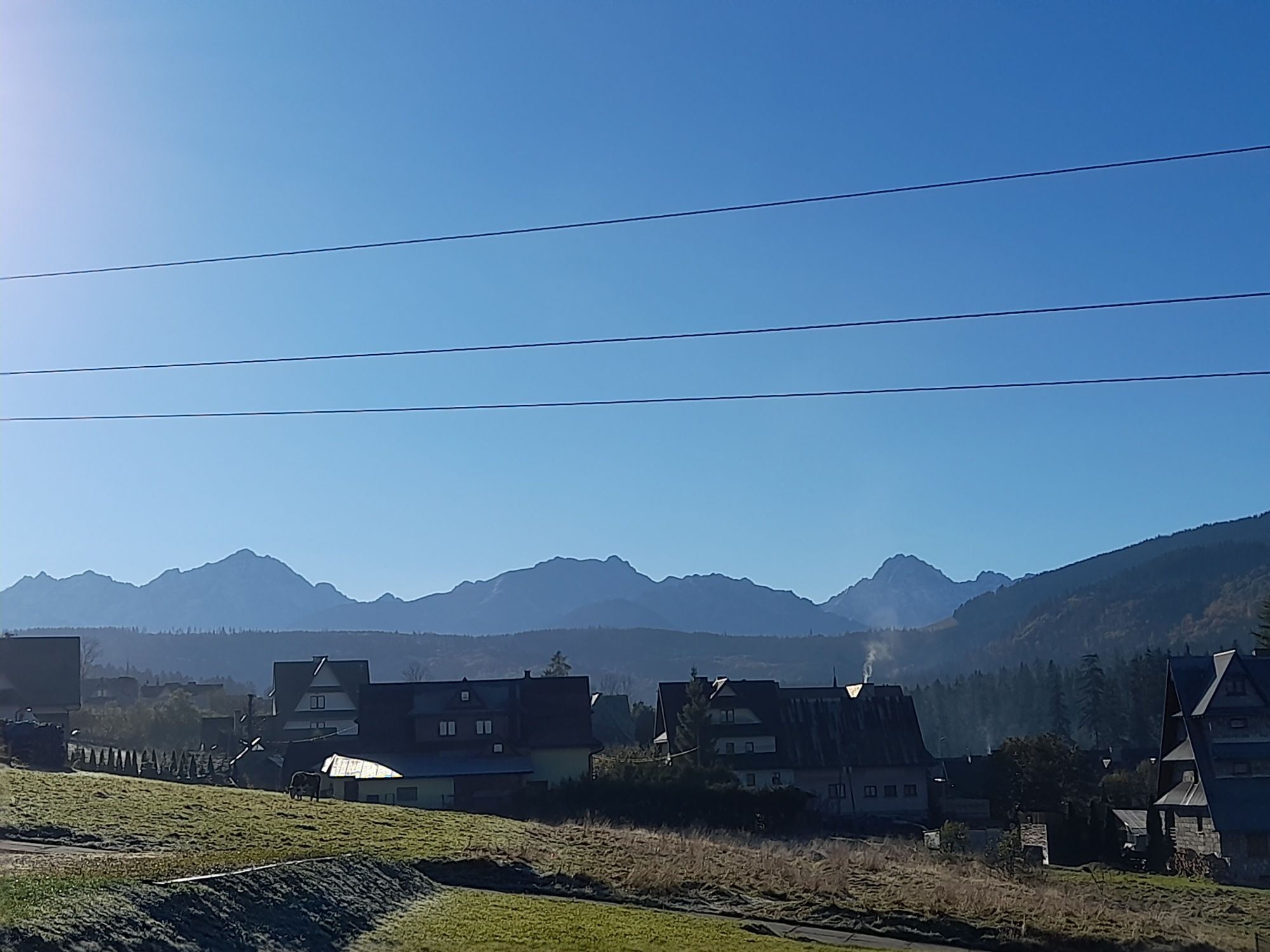 Domki nad Borem z widokiem na góry