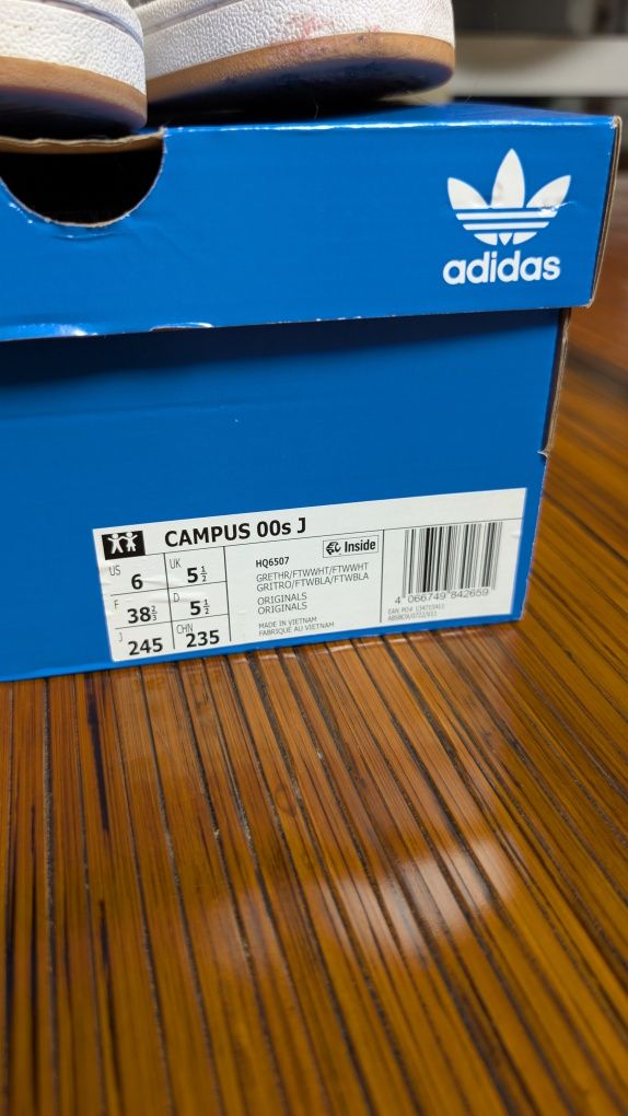 Adidas Campus 00s J  38.5

Vendo ténis Adidas Campus 00s