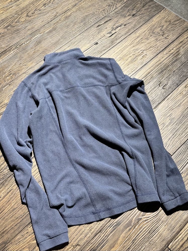 жіночий лонгслів Arcteryx