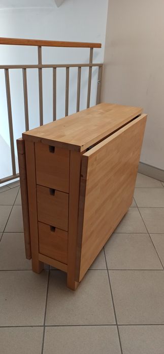 Drewniany rozkładany stół IKEA, brzozowy z szufladami