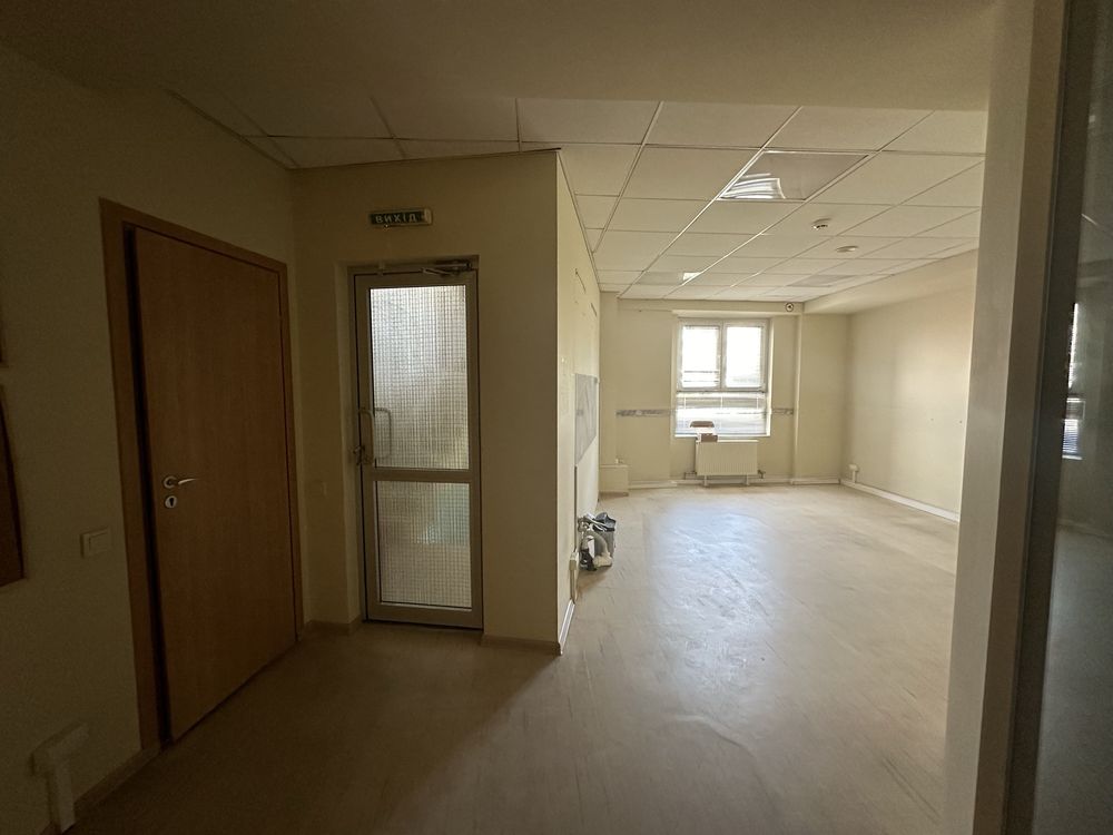 Сдам офис возле градусника 330м