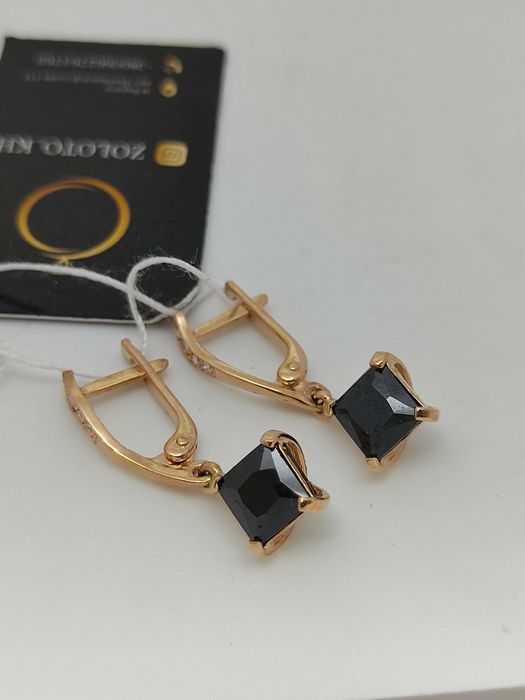 Золоті сережки 585’’ з оніксом