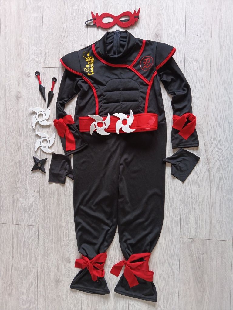 Strój karnawałowy ninja wojownik 122/128 czarno-czerwony jak nowy.