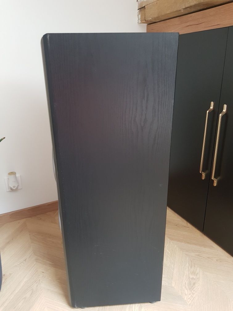Kolumna podłogowe JBL E80