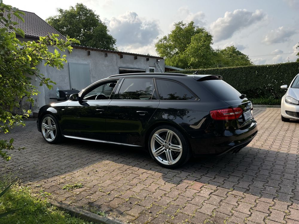 Audi A4 2.0 TDI QUATTRO S-line