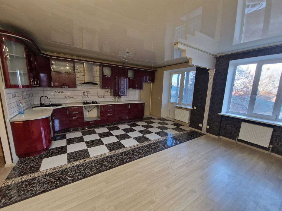 3 кімнатна квартира, автономне опалення