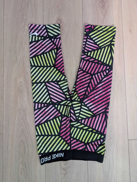 Nike pro legginsy