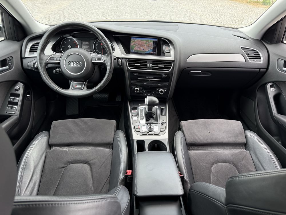Audi A4 B8.5 2.0Tdi S-Line Sport Pack