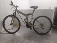 Bicicleta BTT     .