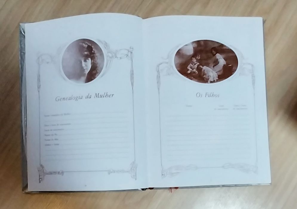 Livro antigo A história da nossa família