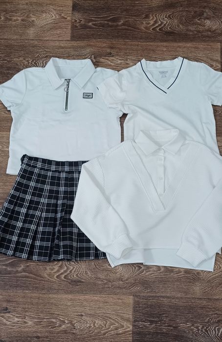 Комплект в школу блуза, поло і спідниця.