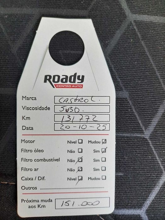 Peugeot 2008  1.2 Pure Tech  com 75KW (100CV) Muito Lindo