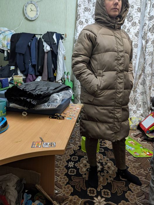 Пуховик зимний 48 размера с мехом и 52-54