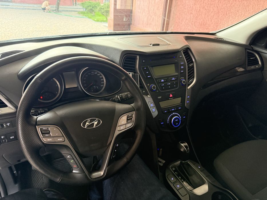 Продам Официальный Hyundai Santa Fe 4x4 2.2 DIESEL 2013 год