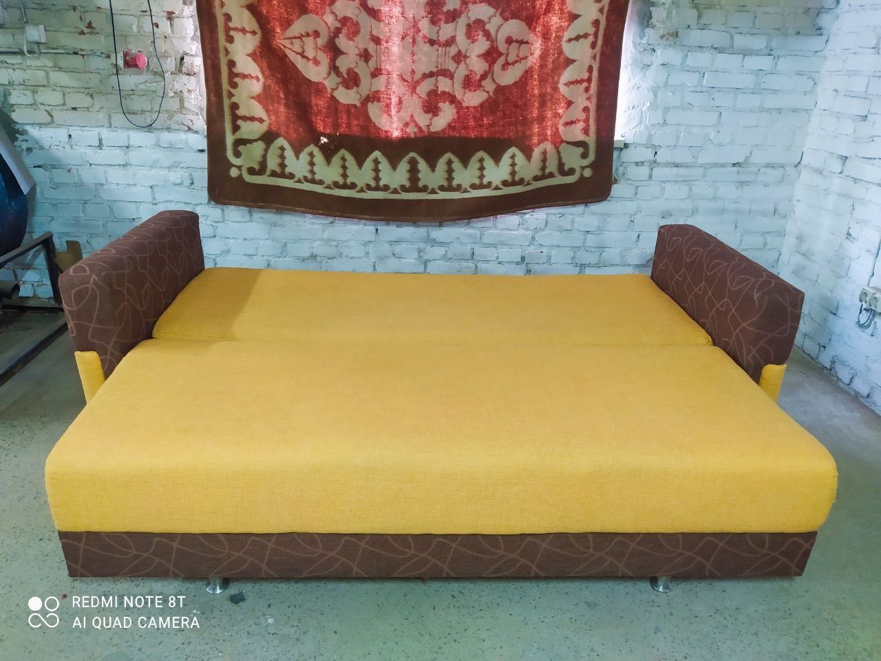 Продам  диван в гарному стані: чистенький не просівший