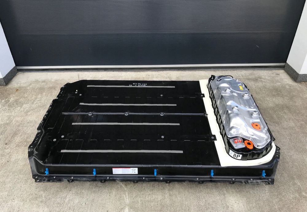 Продам батареї/батарею/секції на Tesla 3/Y/X/S