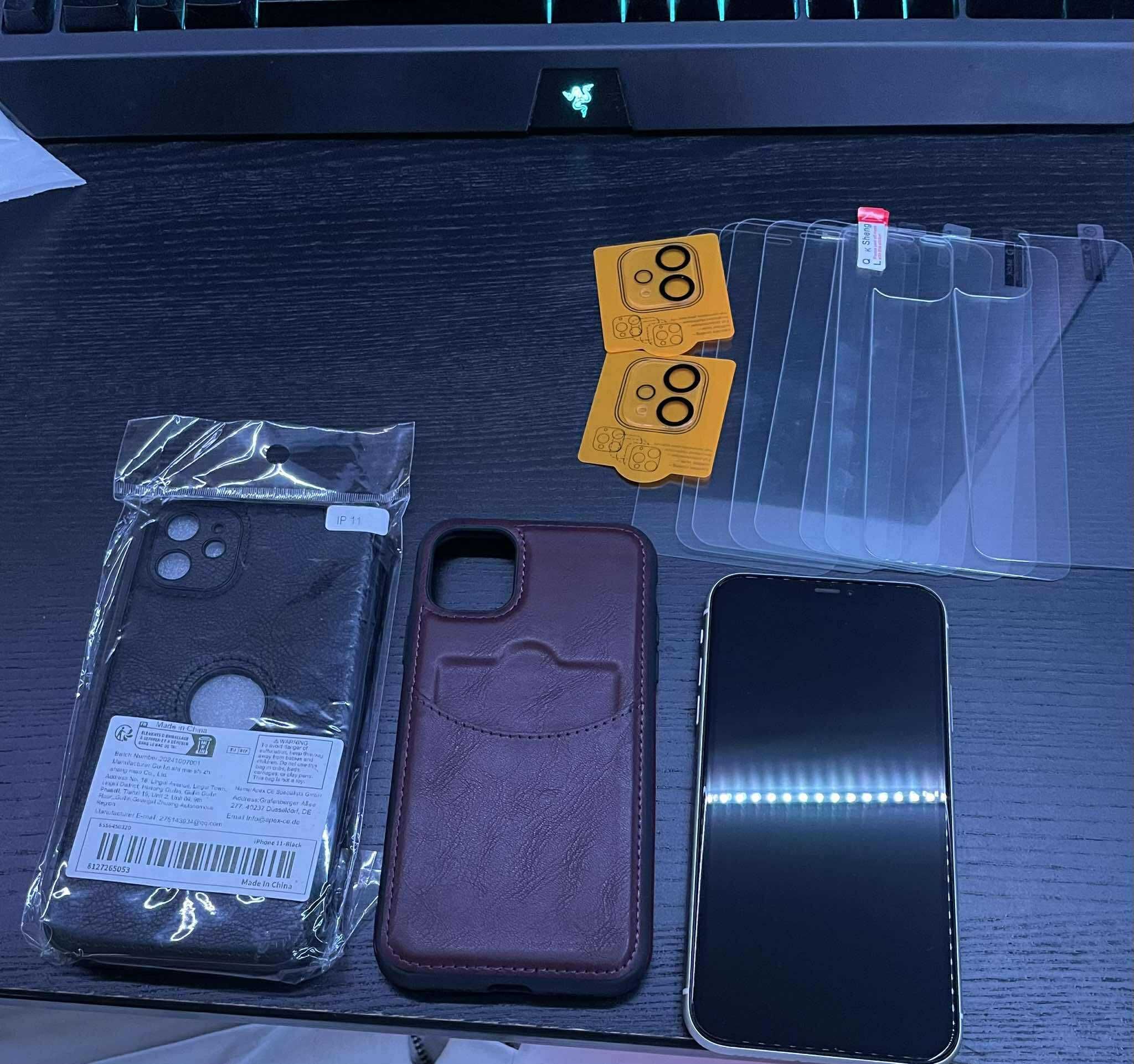 iPhone 11 64GB Biały – Bardzo dobry stan + dodatki