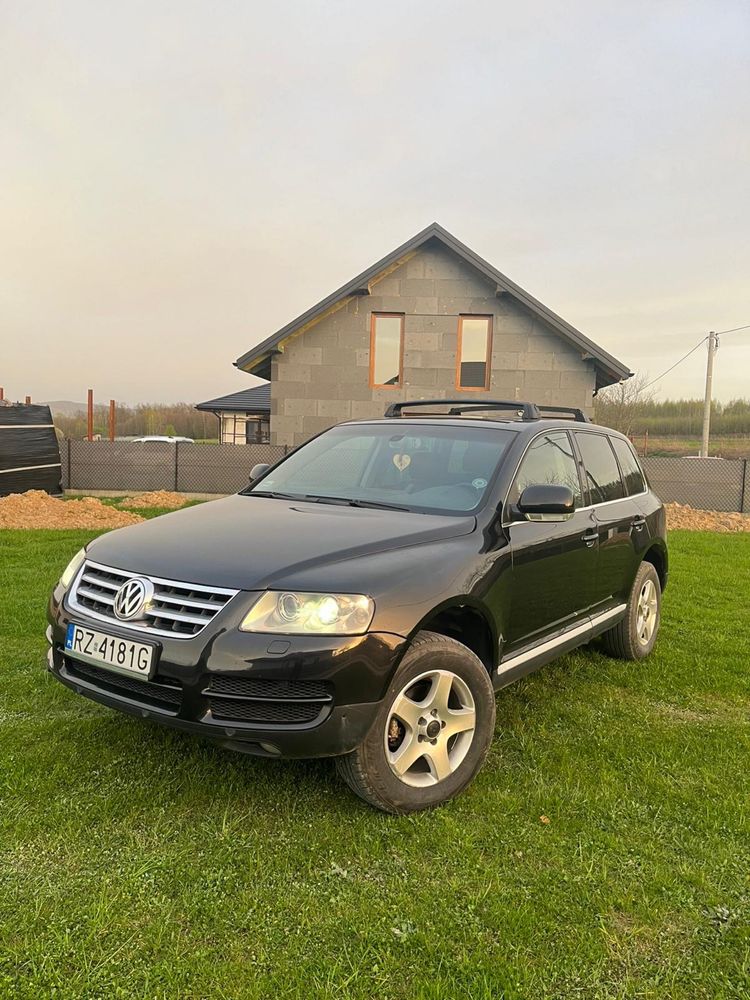 Volkswagen Touareg 2,5TDI Automat klima 4 strefy, hak 3,5t