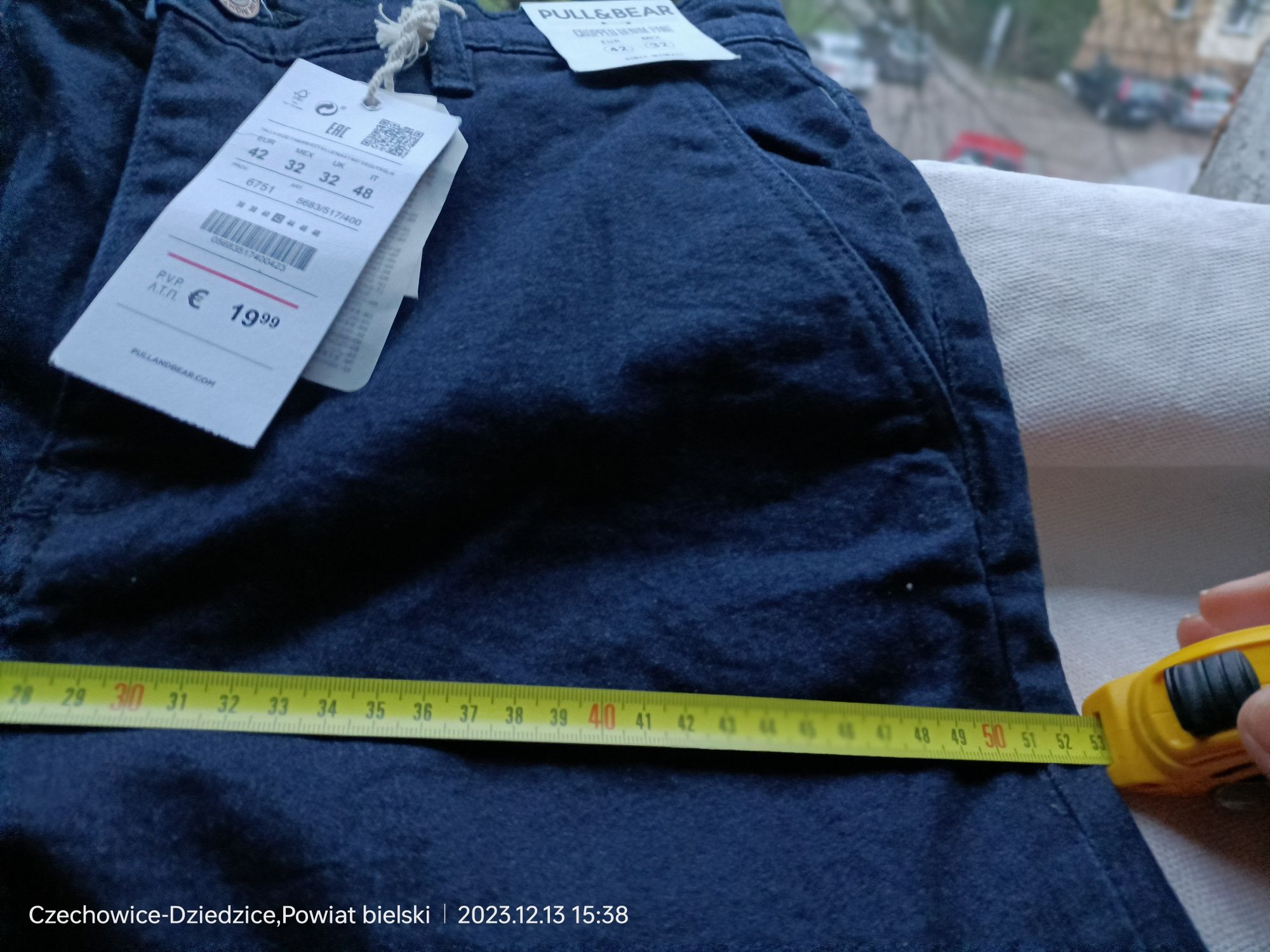 Sprzedam spodnie damskie jeansy Pull & Bear nowe z metką 42 r